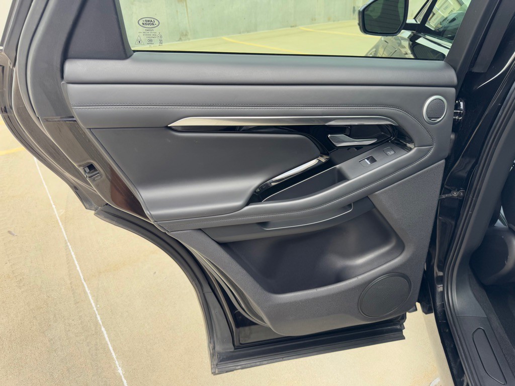 2020 Land Rover Range Rover Evoque Image 21