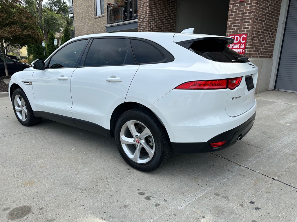 2018 Jaguar F-PACE Image 5