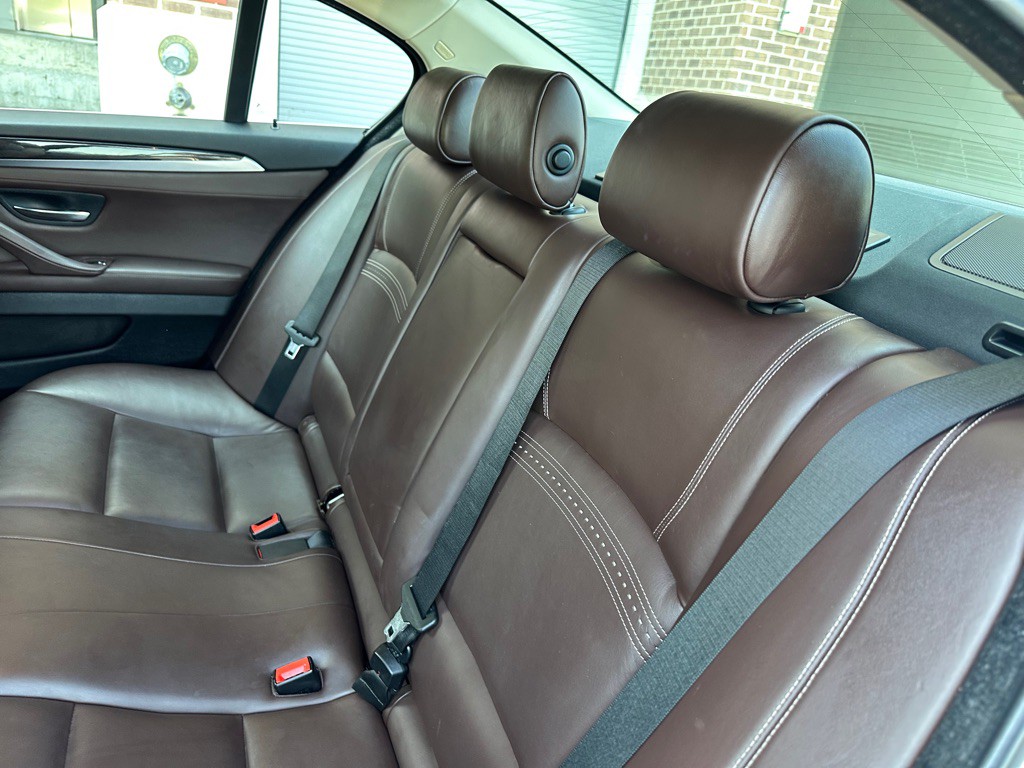 2015 BMW 5 Series Image 20