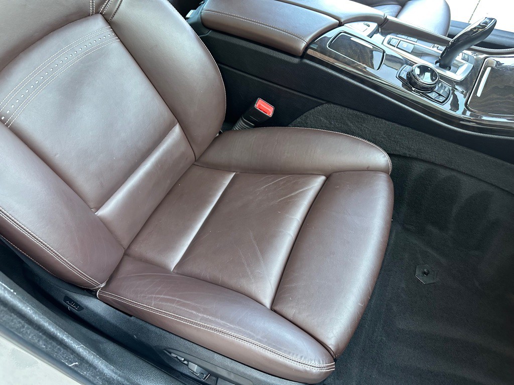 2015 BMW 5 Series Image 27