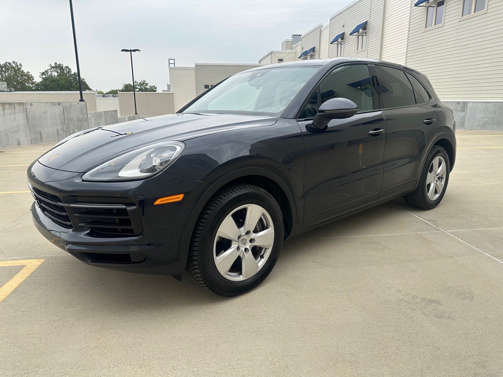 2021 Porsche Cayenne Image 3