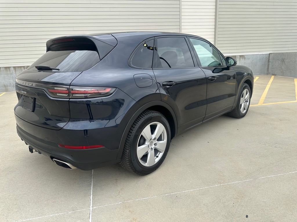 2021 Porsche Cayenne Image 7