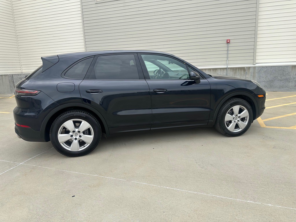 2021 Porsche Cayenne Image 8
