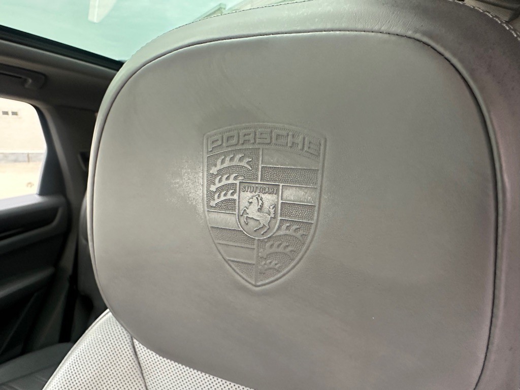2021 Porsche Cayenne Image 16