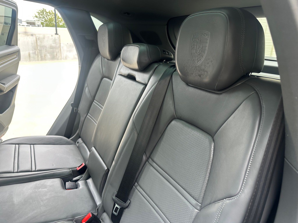 2021 Porsche Cayenne Image 19