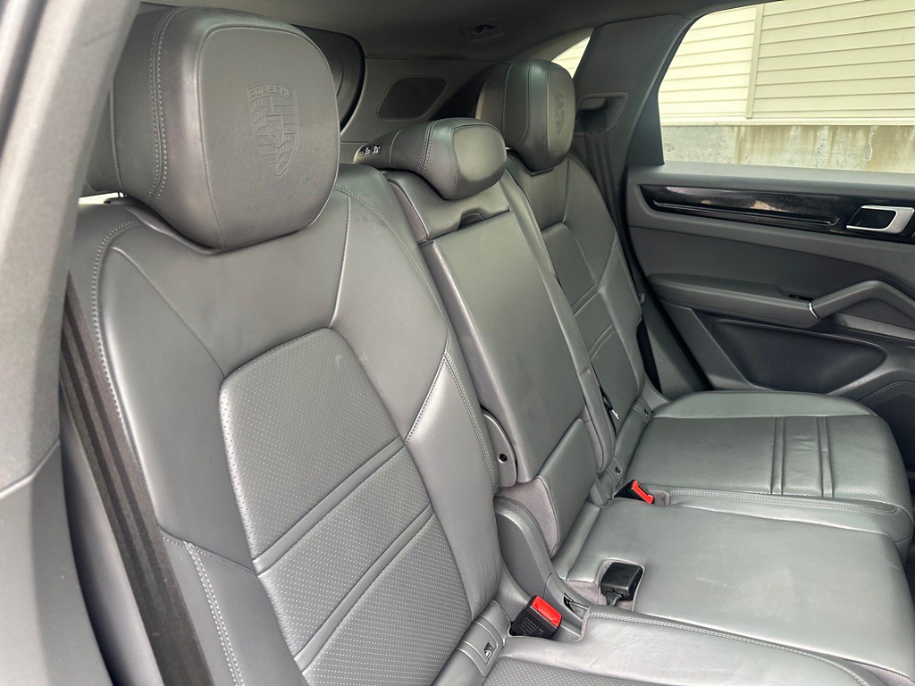 2021 Porsche Cayenne Image 23