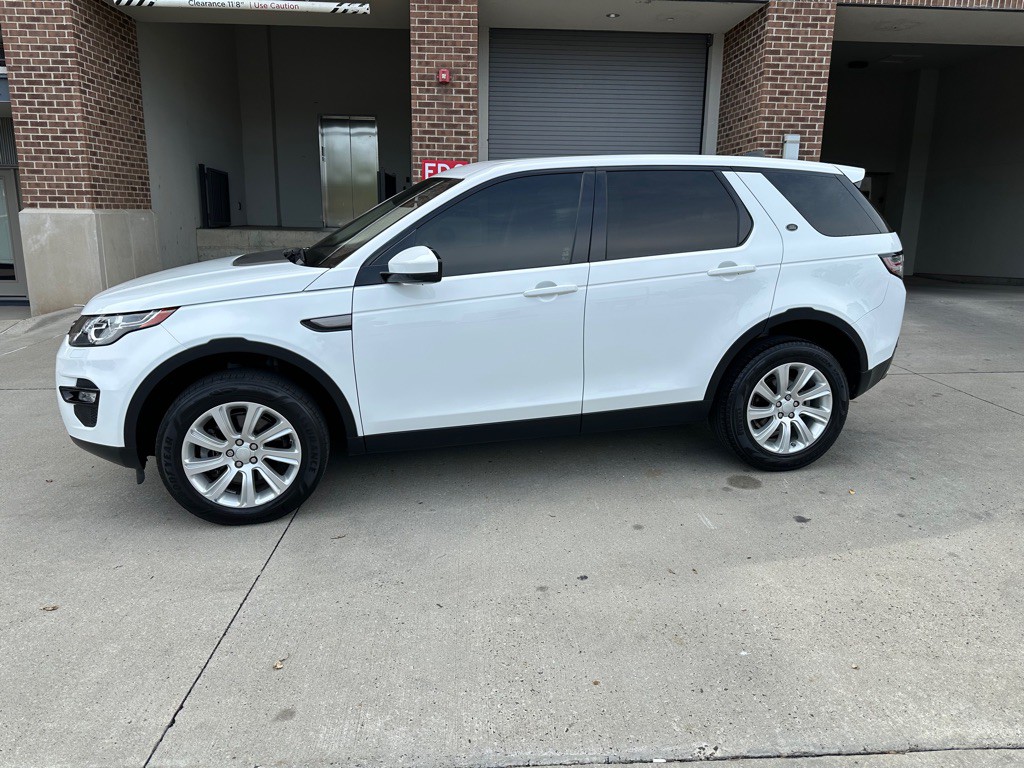 2019 Land Rover Discovery Sport Image 4