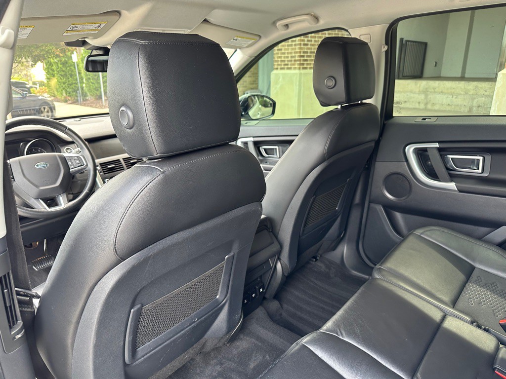2019 Land Rover Discovery Sport Image 15