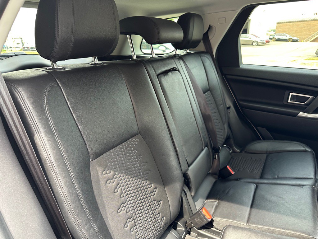 2019 Land Rover Discovery Sport Image 20