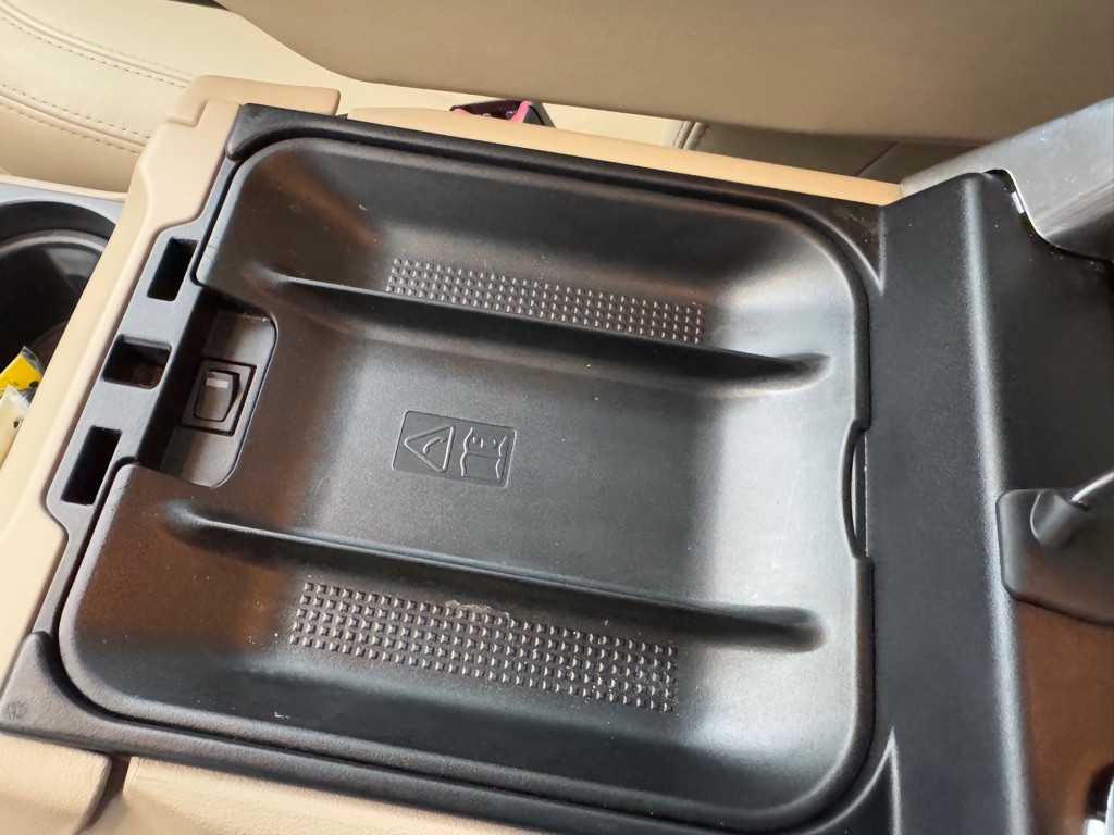 2012 Land Rover LR4 Image 22