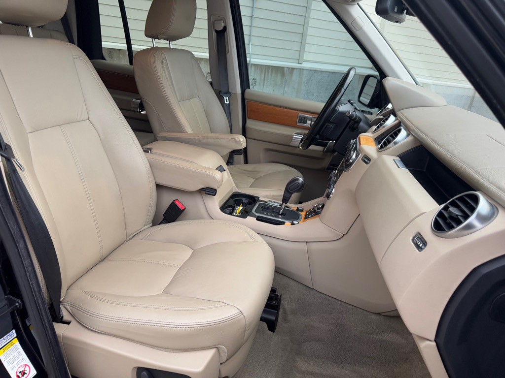 2012 Land Rover LR4 Image 33
