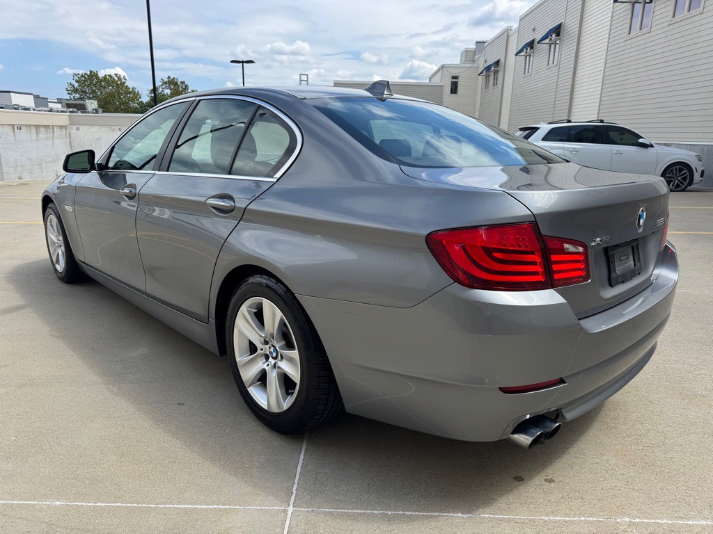 2013 BMW 5 Series Image 5