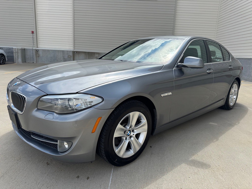 2013 BMW 5 Series Image 7
