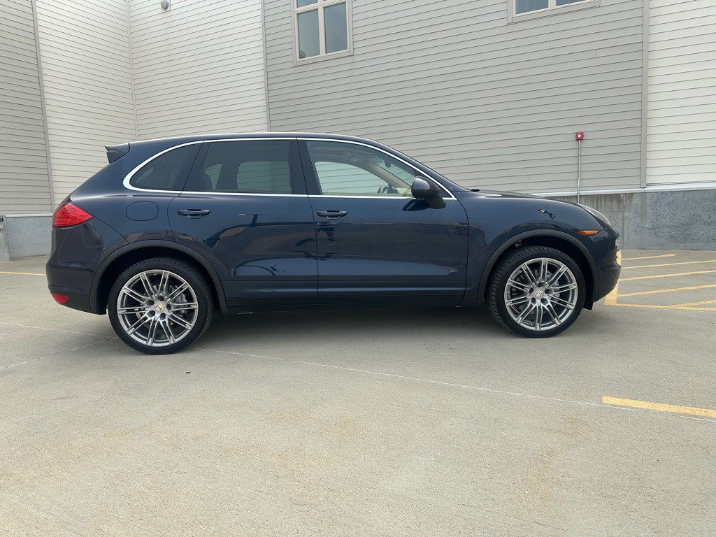 2012 Porsche Cayenne Image 7
