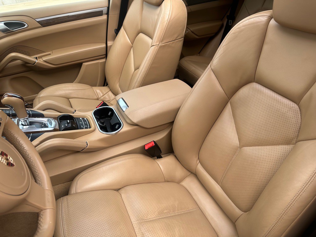 2012 Porsche Cayenne Image 12