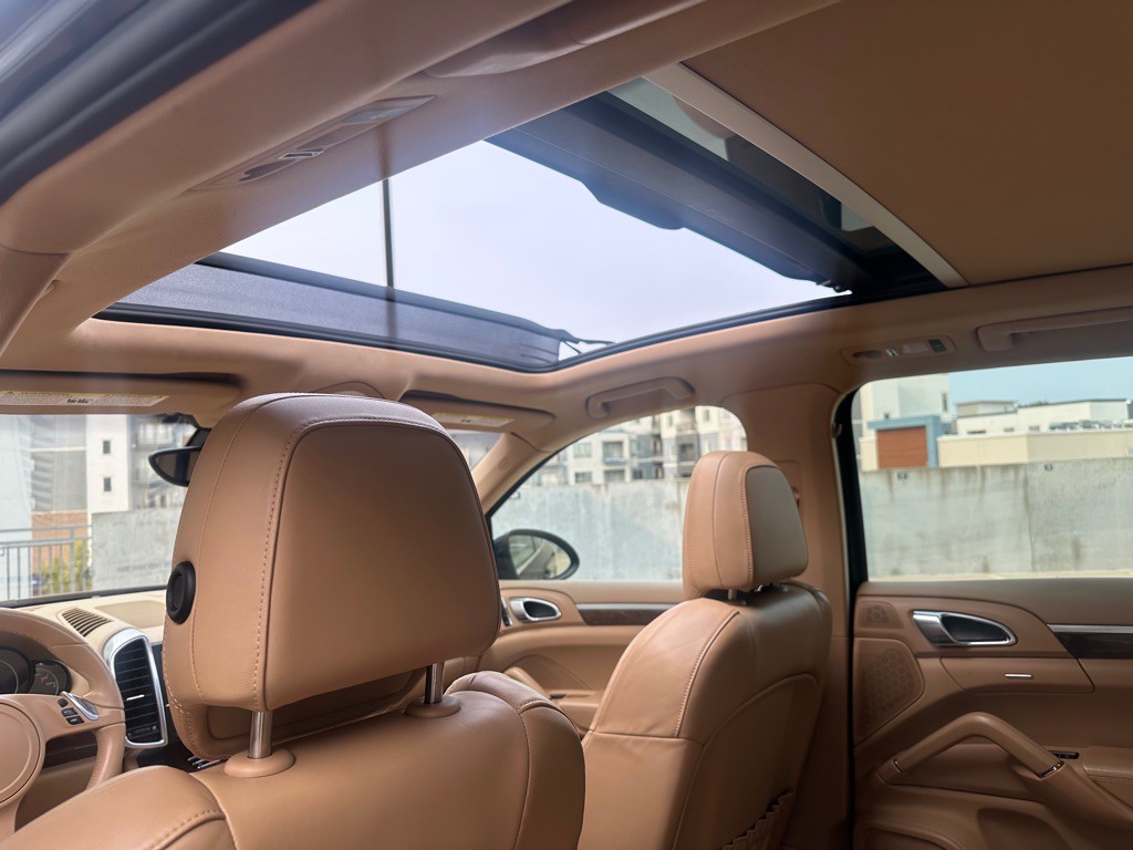 2012 Porsche Cayenne Image 18