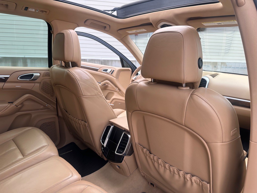 2012 Porsche Cayenne Image 19