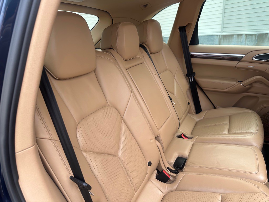 2012 Porsche Cayenne Image 20