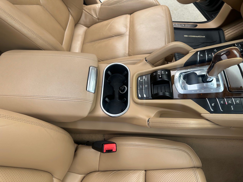 2012 Porsche Cayenne Image 23