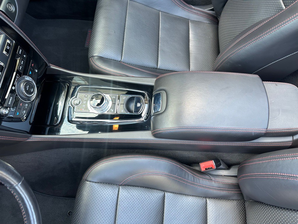 2013 Jaguar XK-Series Image 12