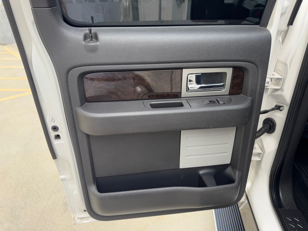 2014 Ford F-150 Image 24