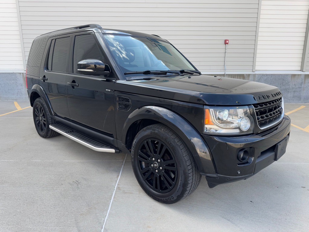 2016 Land Rover LR4 Image 1