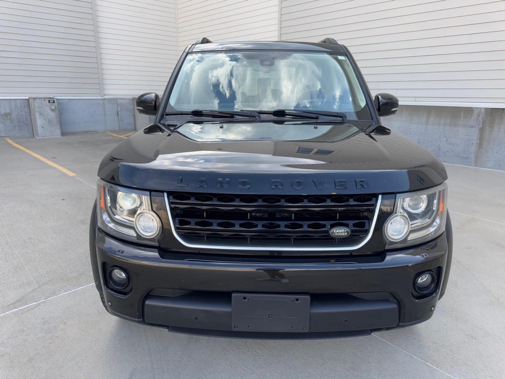 2016 Land Rover LR4 Image 8