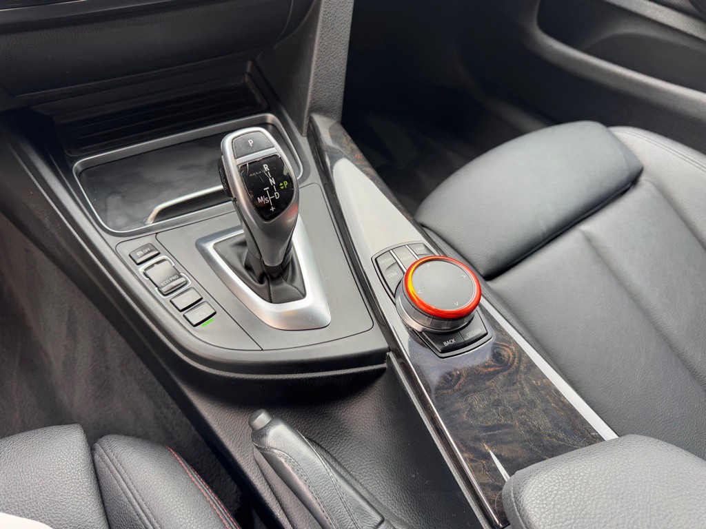 2017 BMW 4 Series Image 19