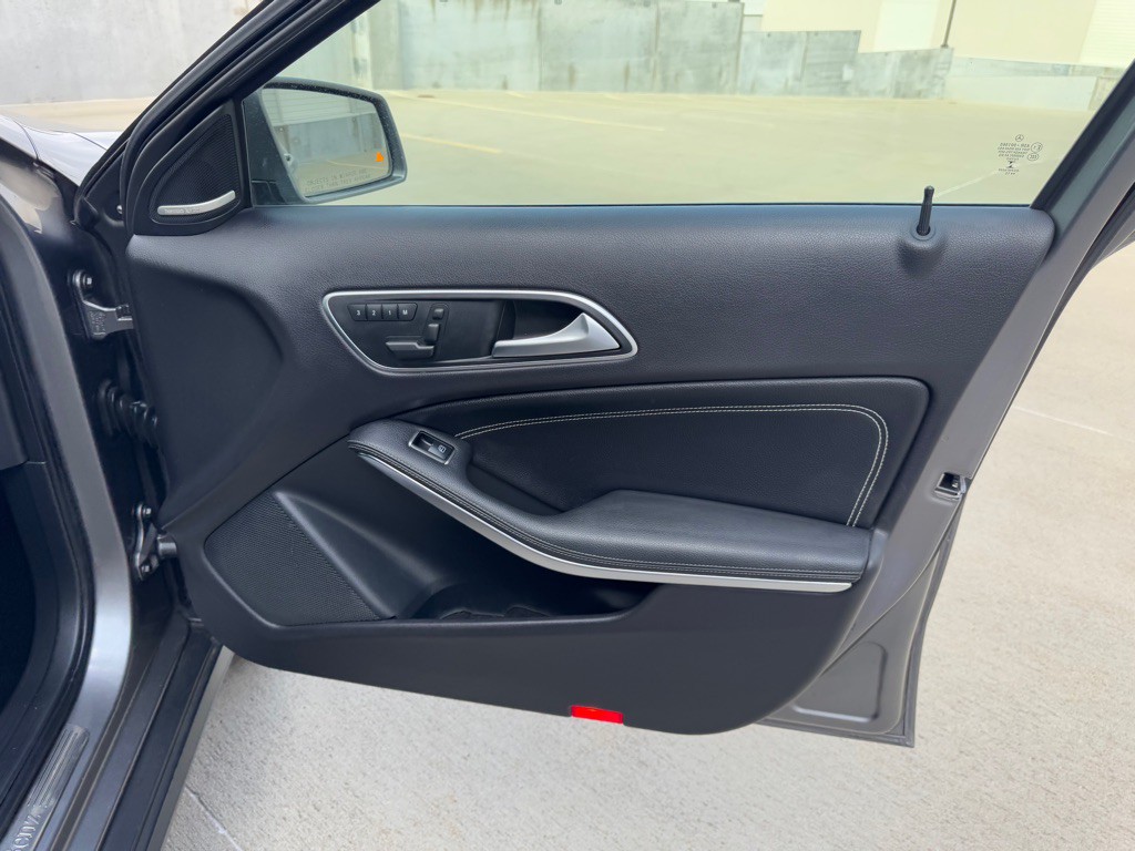 2015 Mercedes-Benz GLA-Class Image 24