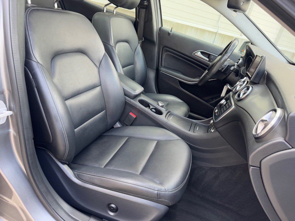 2015 Mercedes-Benz GLA-Class Image 26