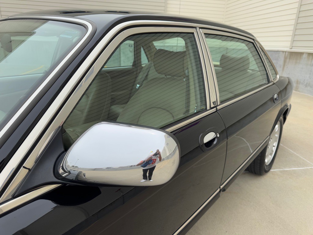 2003 Jaguar Vandenplas Image 10