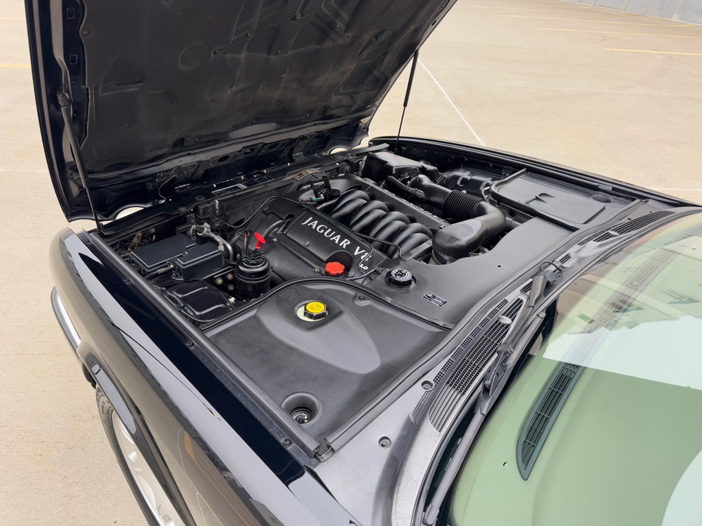 2003 Jaguar Vandenplas Image 31