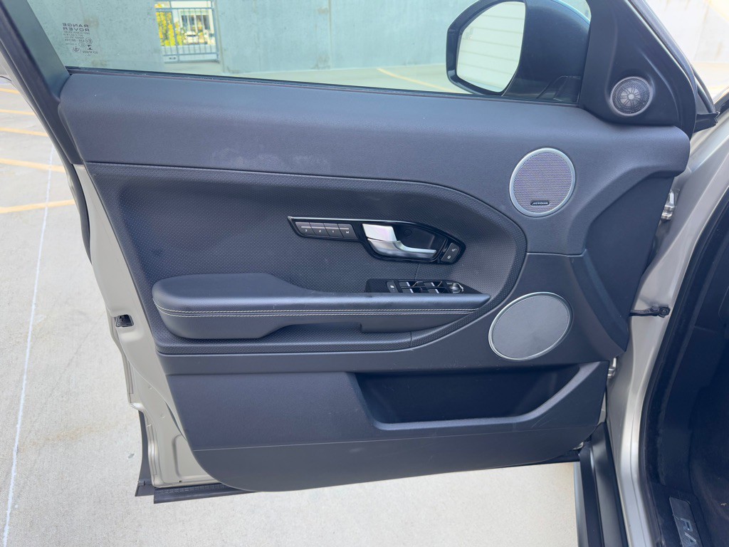 2014 Land Rover Range Rover Evoque Image 10