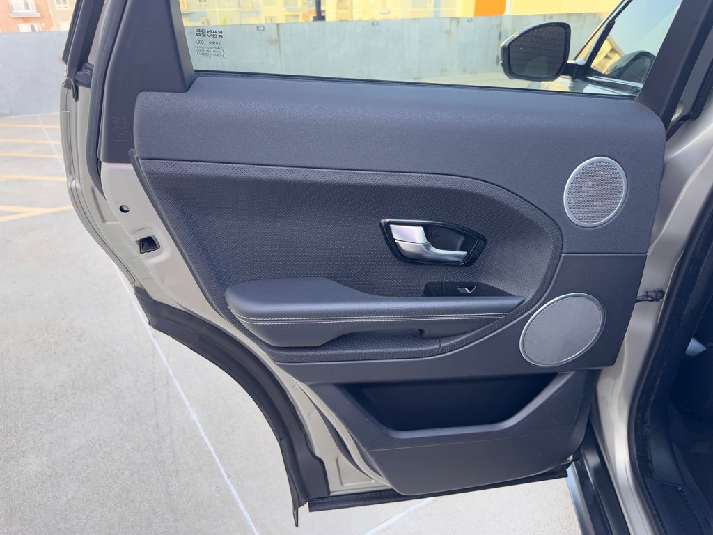 2014 Land Rover Range Rover Evoque Image 22