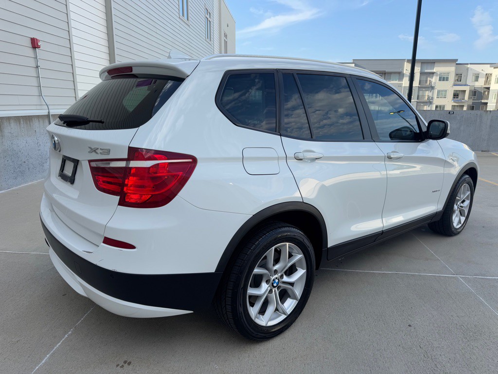 2011 BMW X3 Image 3