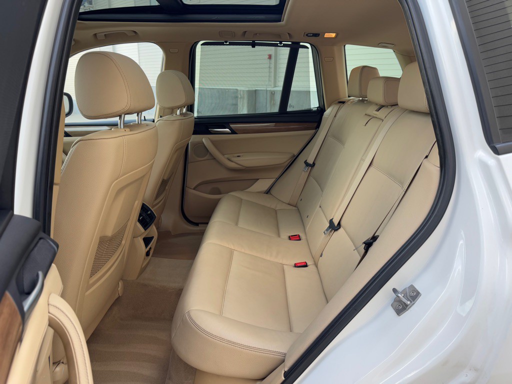 2011 BMW X3 Image 21