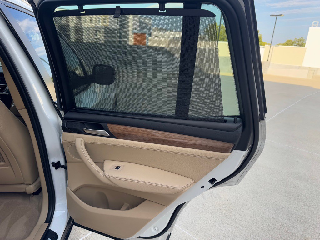 2011 BMW X3 Image 24