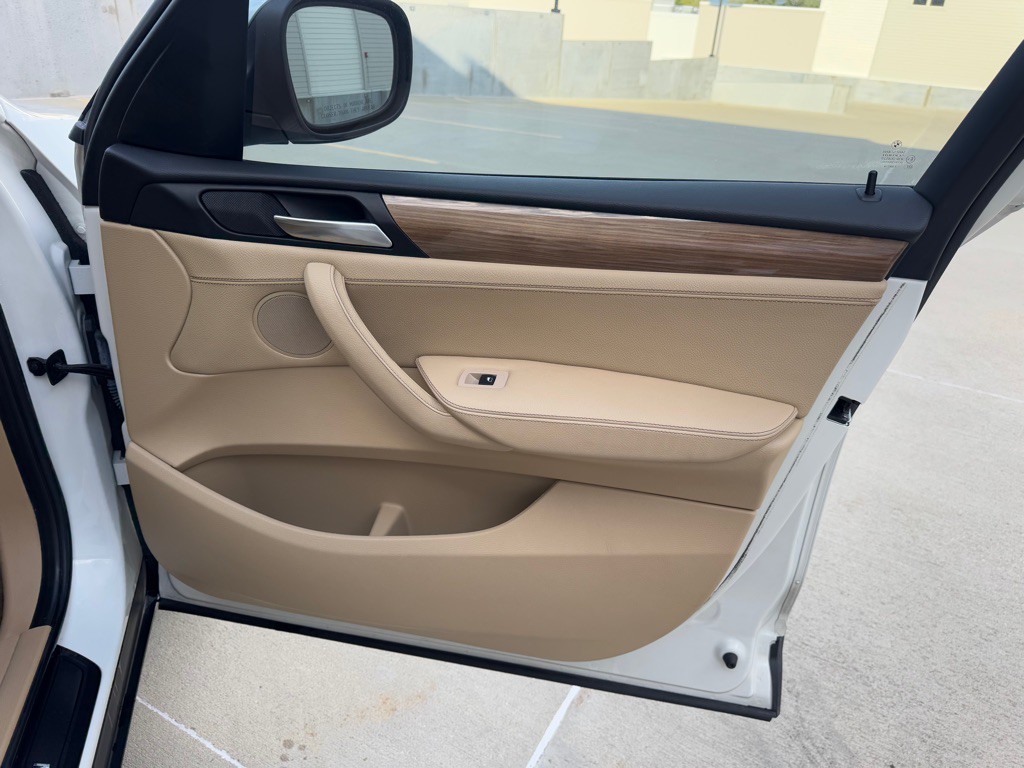 2011 BMW X3 Image 26