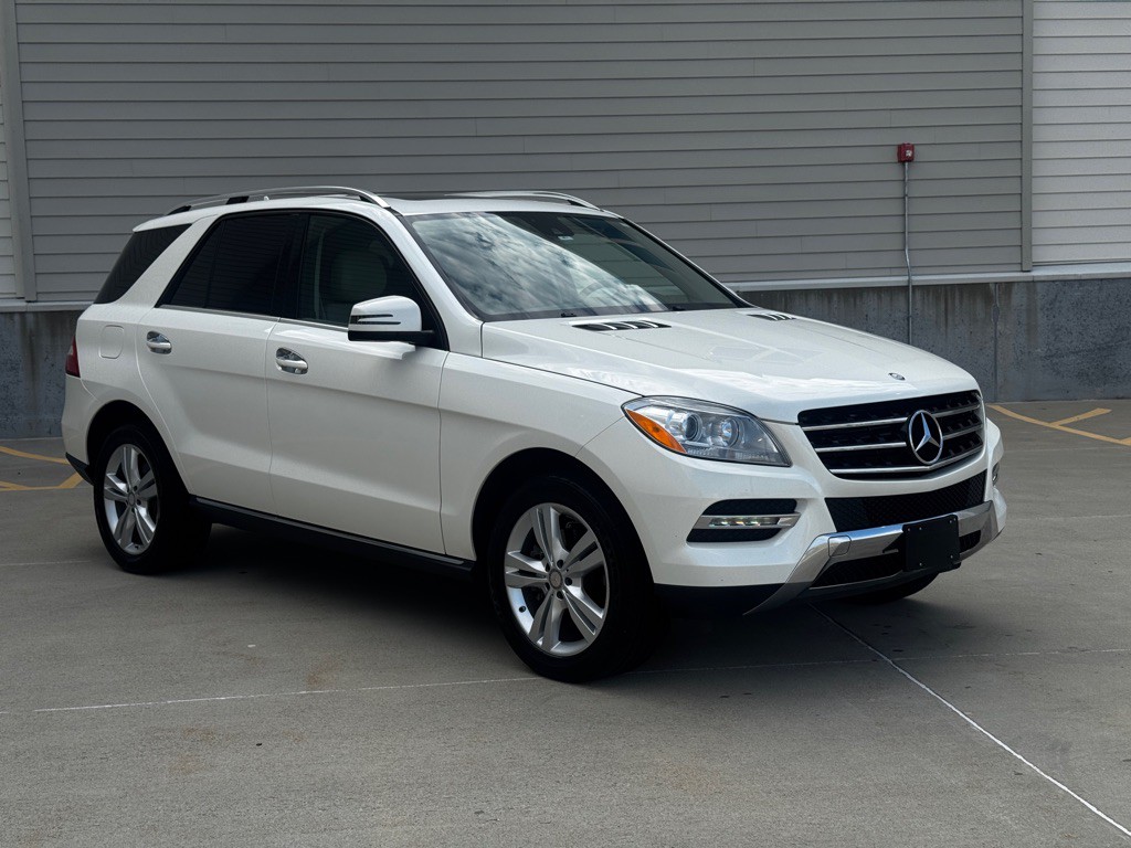 2015 Mercedes-Benz M-Class Image 1