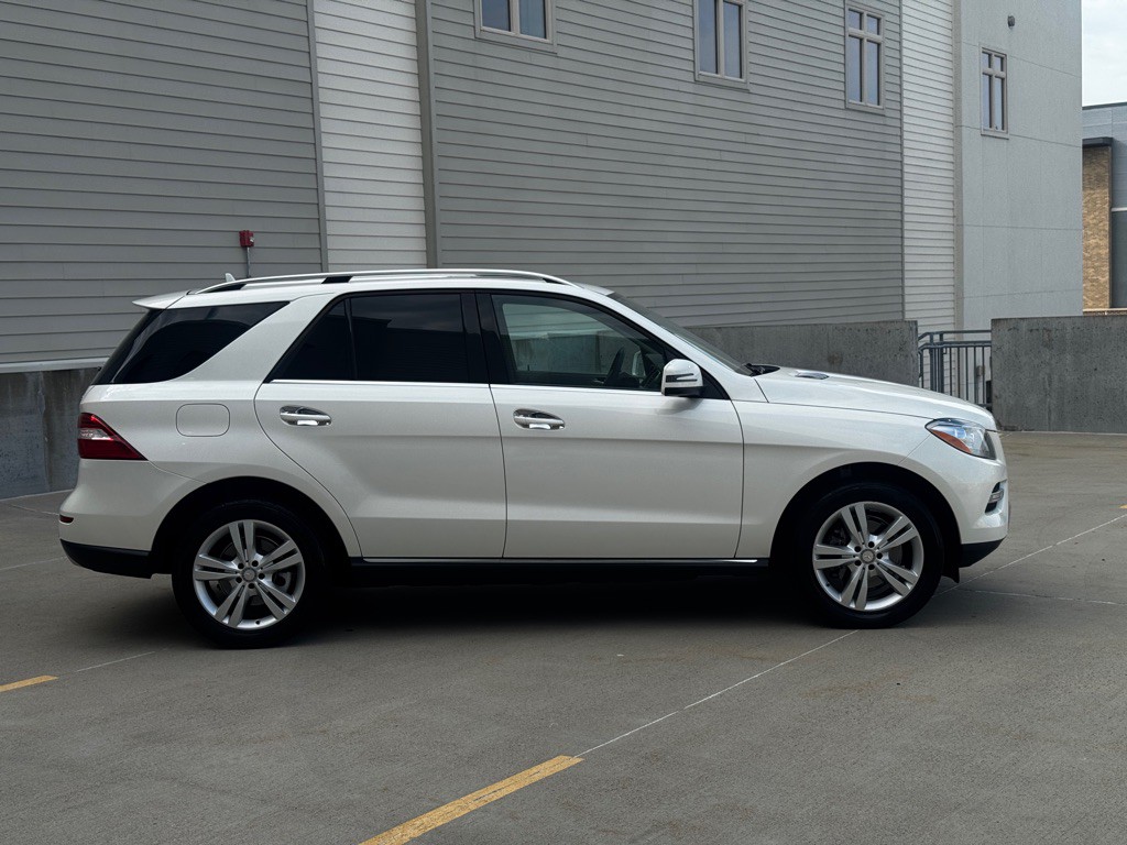 2015 Mercedes-Benz M-Class Image 2