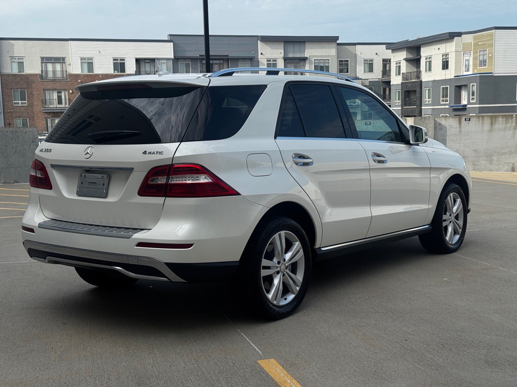 2015 Mercedes-Benz M-Class Image 3