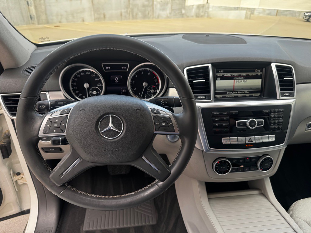 2015 Mercedes-Benz M-Class Image 11