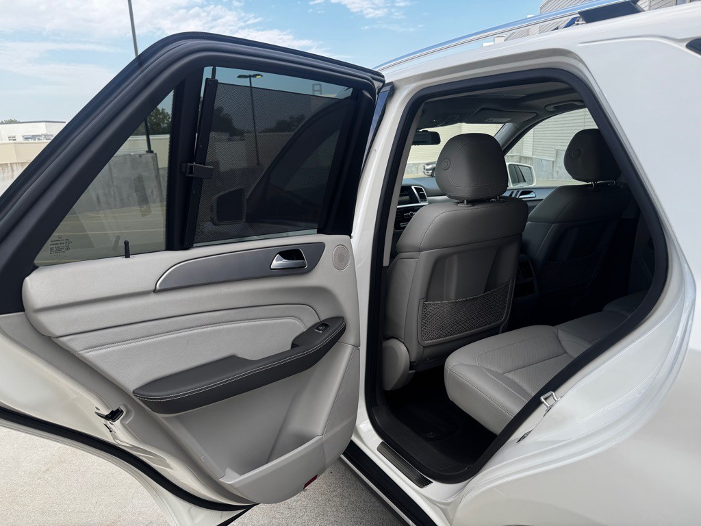 2015 Mercedes-Benz M-Class Image 14