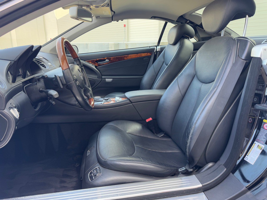 2007 Mercedes-Benz SL-Class Image 12