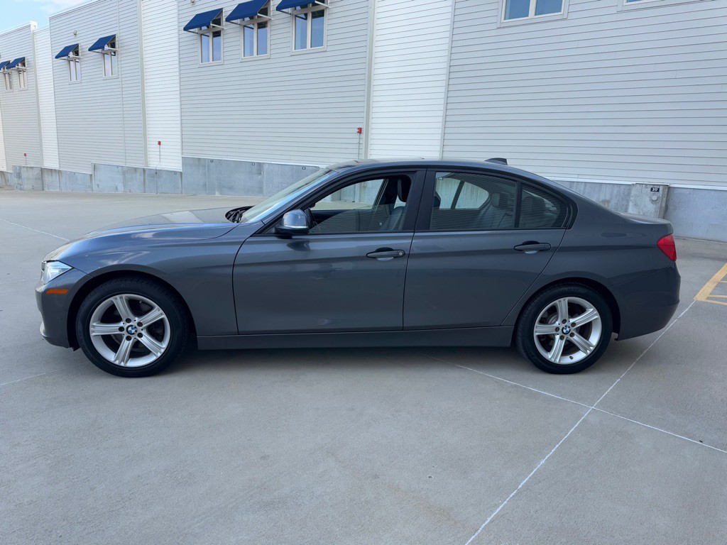 2014 BMW 3 Series Image 6
