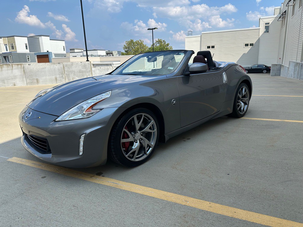 2016 Nissan 370Z Image 3