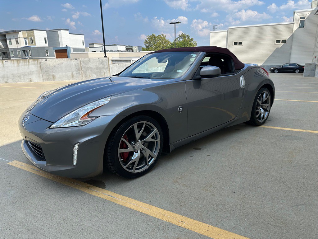 2016 Nissan 370Z Image 29