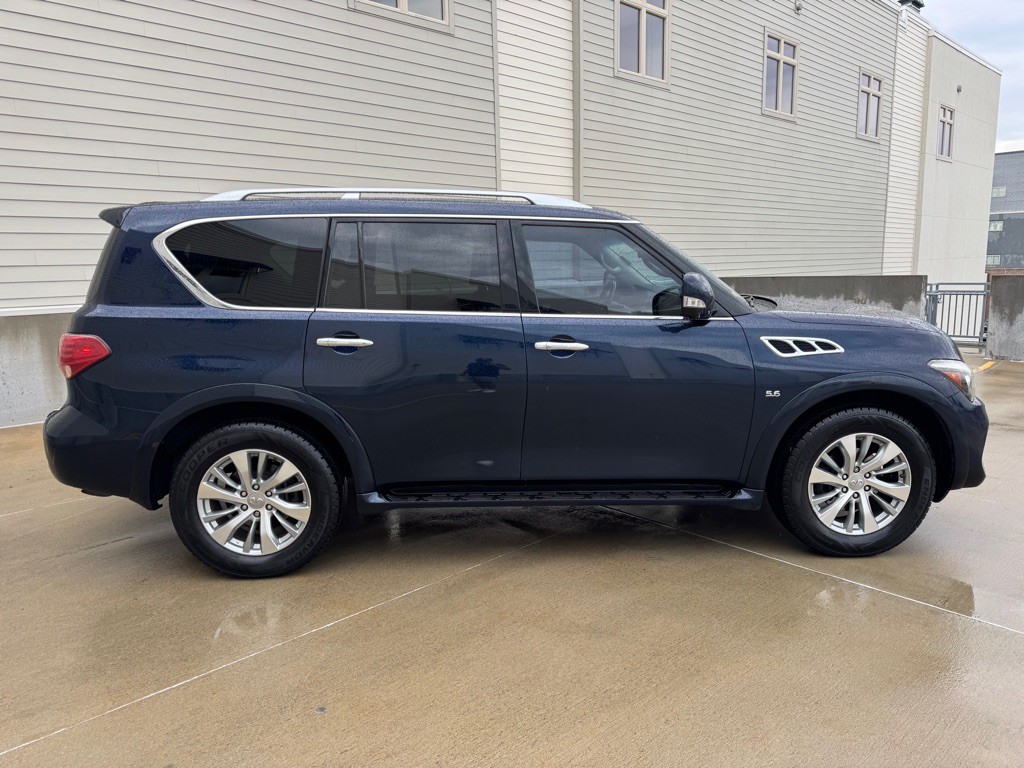 2017 INFINITI QX80 Image 2