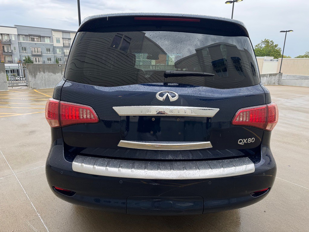 2017 INFINITI QX80 Image 4