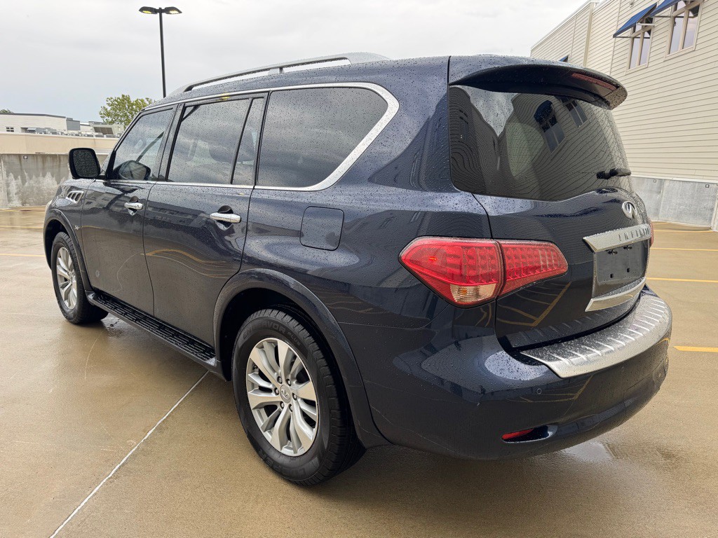 2017 INFINITI QX80 Image 5